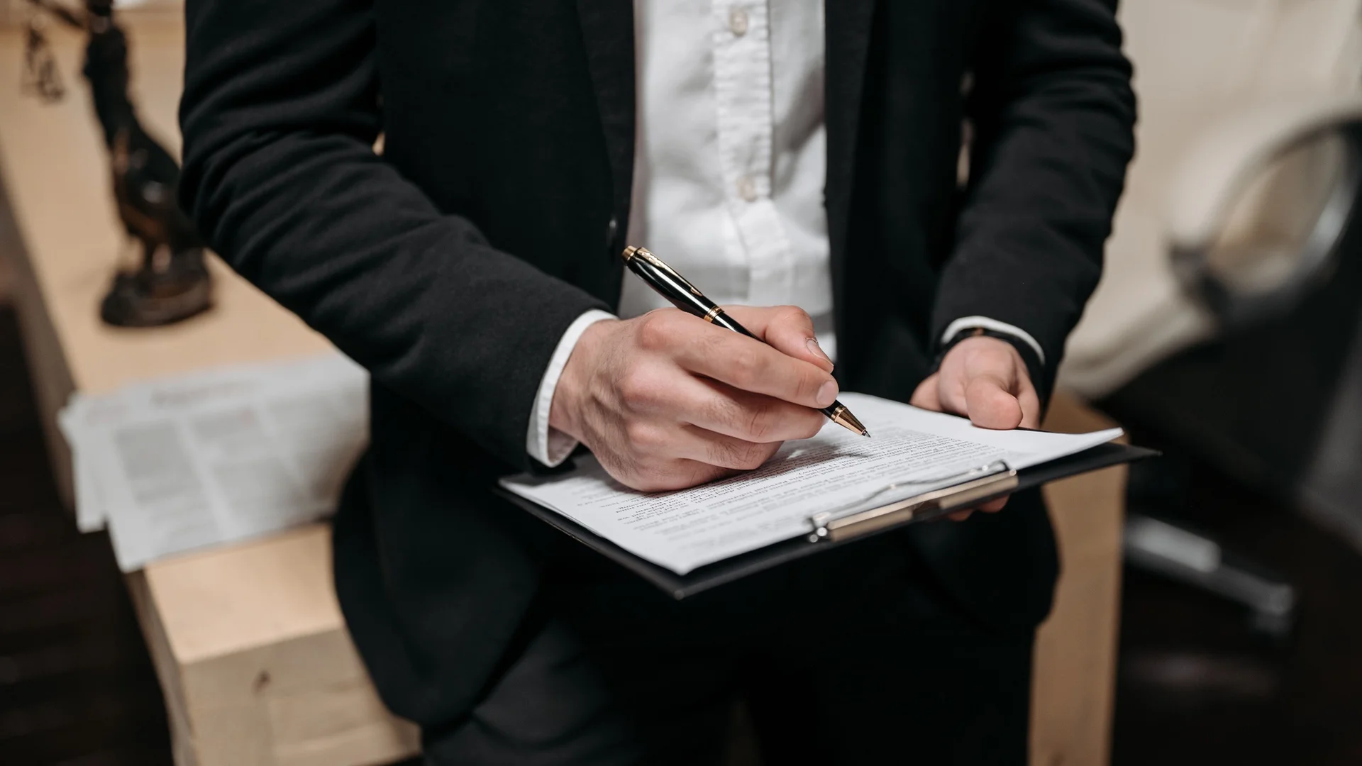 The Easiest Way to Draft Legal Documents in the UK in 2026