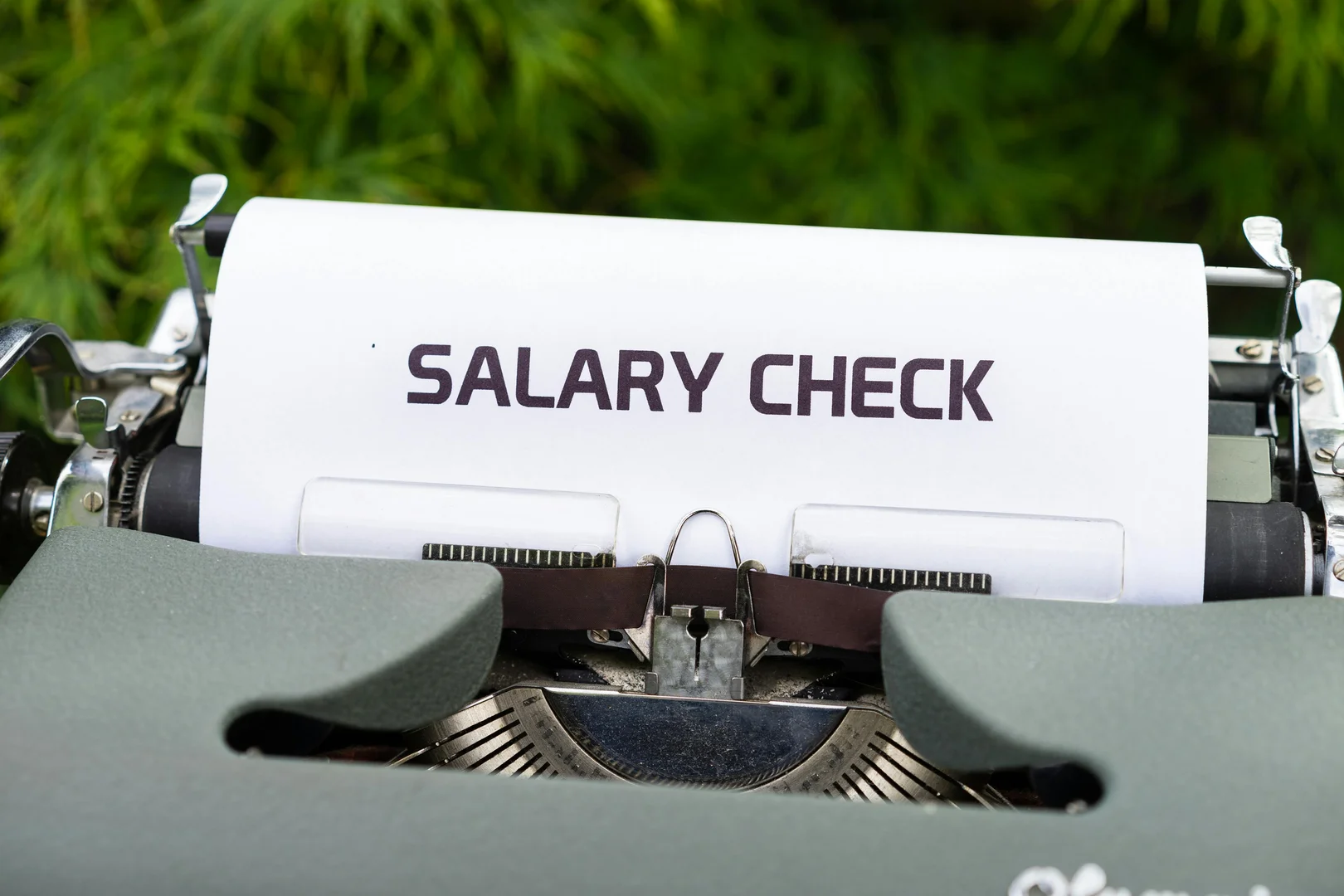 Can I be sanctioned for paying wages to my employees late?