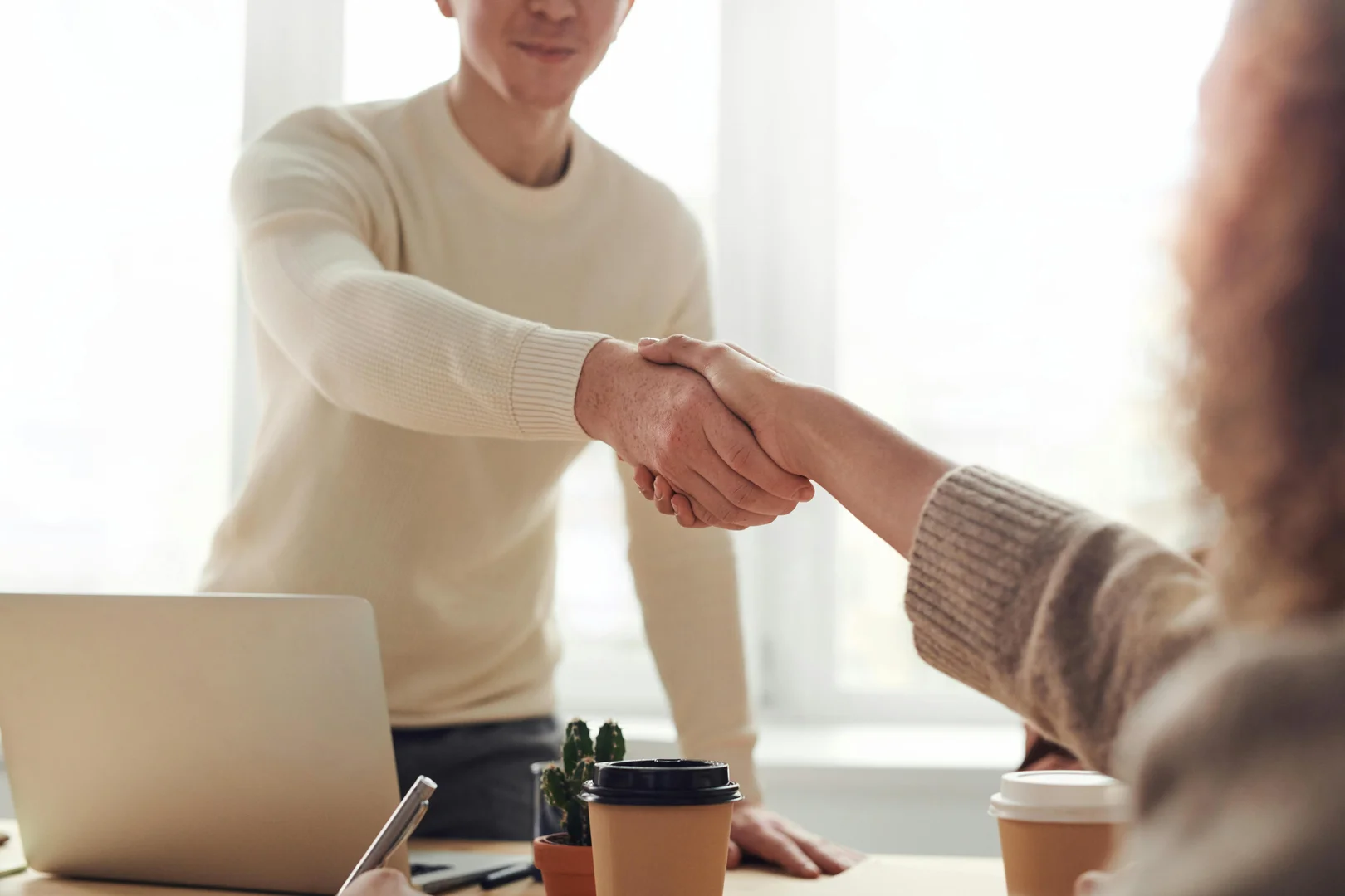 What do I need to do to hire an employee in Hong Kong?