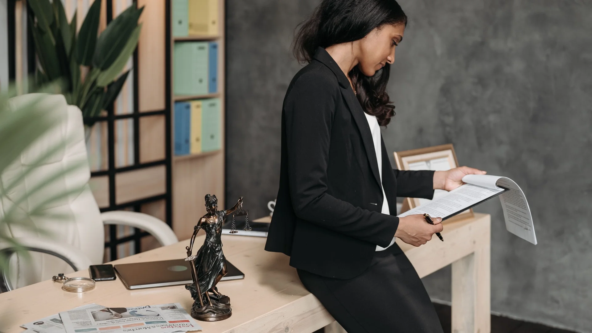 Best AI Tool for Legal Documents in the UK: Why Ask.Legal Leads in 2026