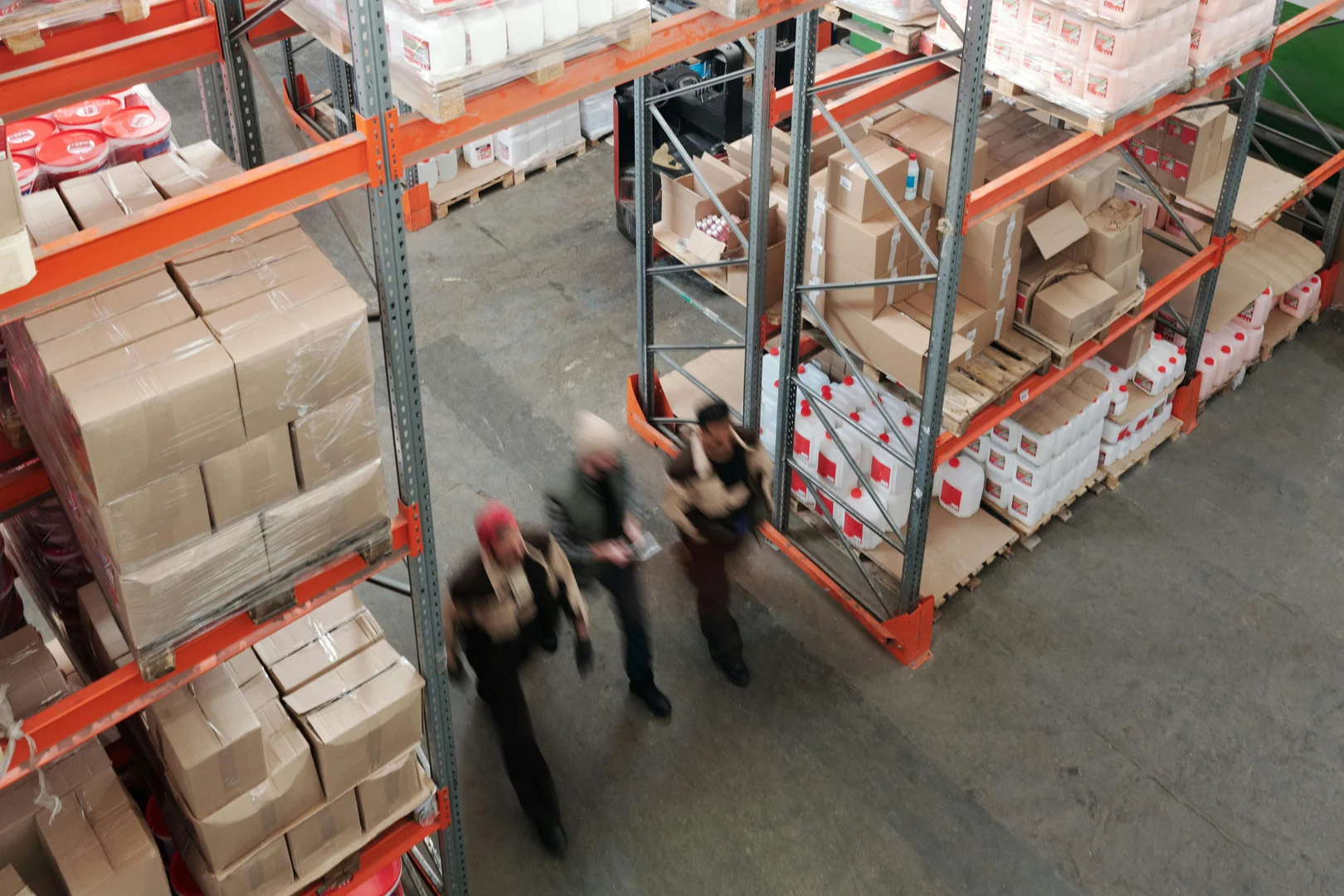 What are the main remedies for breach of a sale of goods contract?