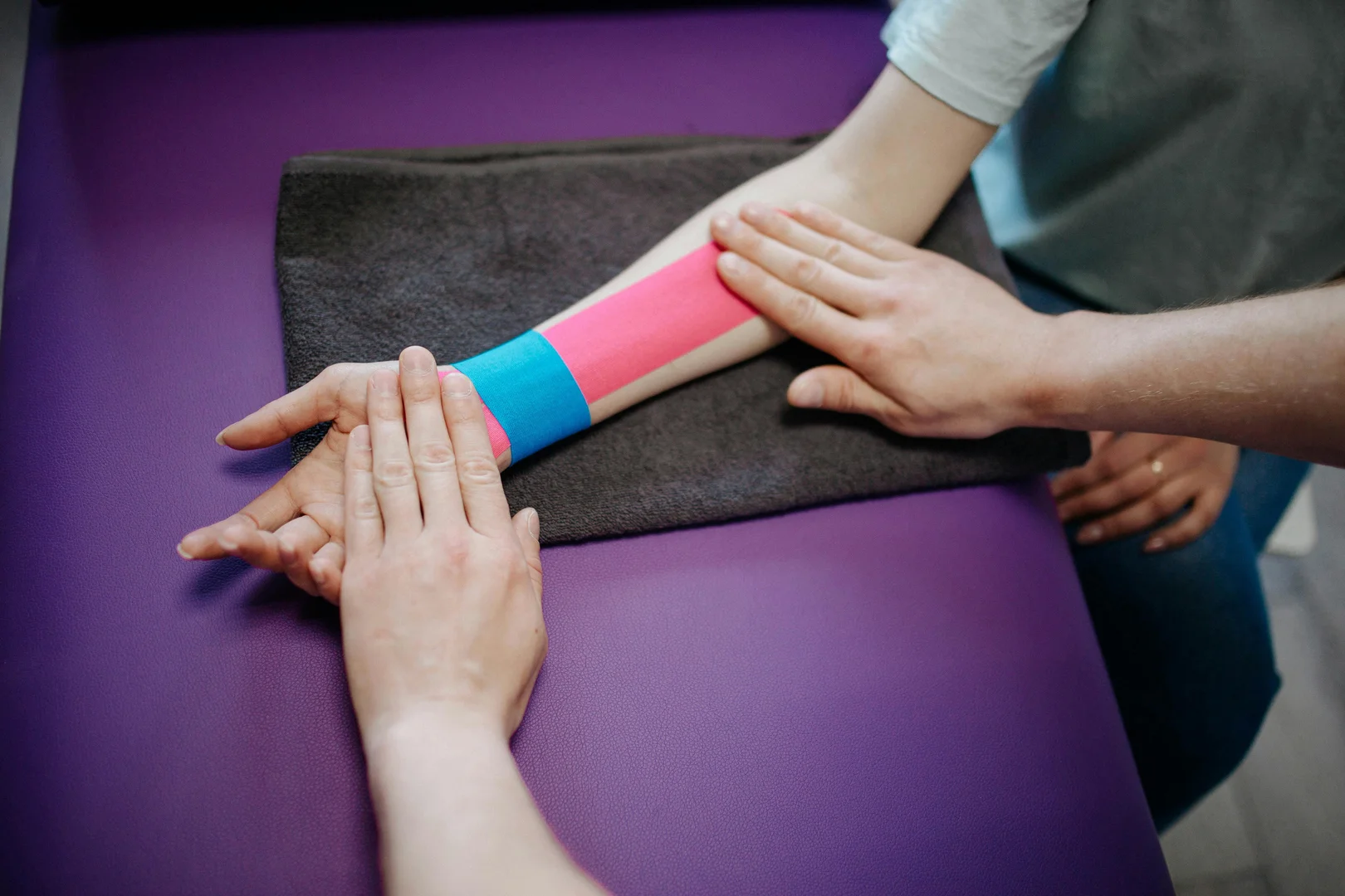 How should I handle a workplace injury as an employer?