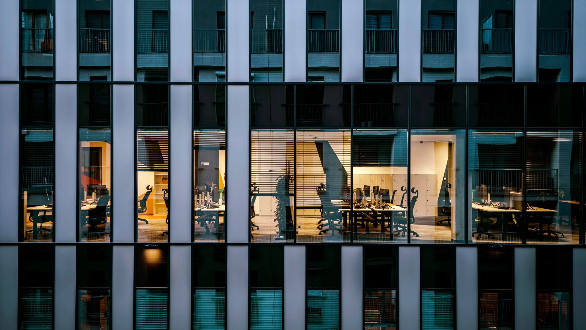 Arbitration vs Litigation in Hong Kong: Which Is Right for Your Commercial Dispute?